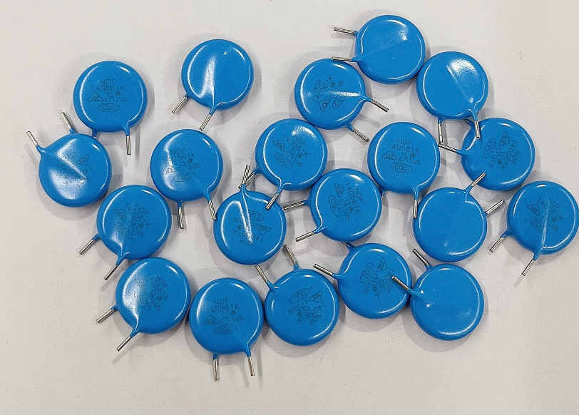 如何認(rèn)識(shí)高壓瓷片電容器和壓敏電阻器？