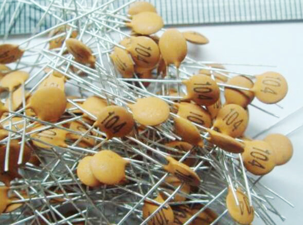 什么是高壓瓷片電容器和低壓瓷片電容器？